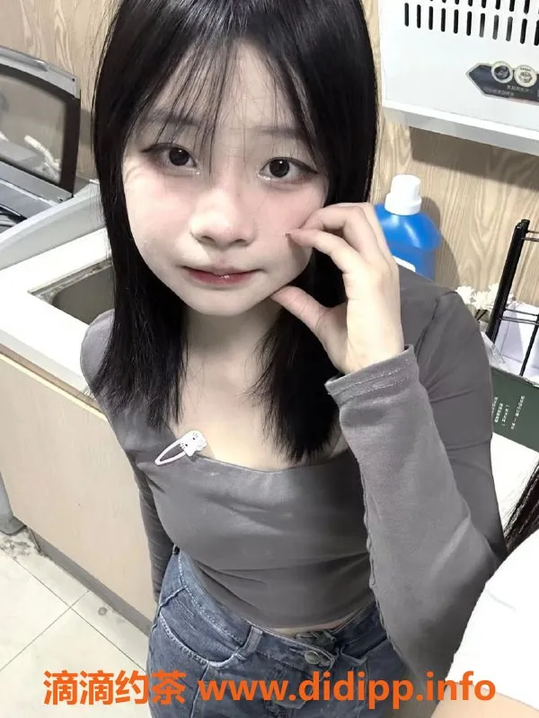 深圳楼凤-深圳坂田粉嫩老师，千元以下超值享受！