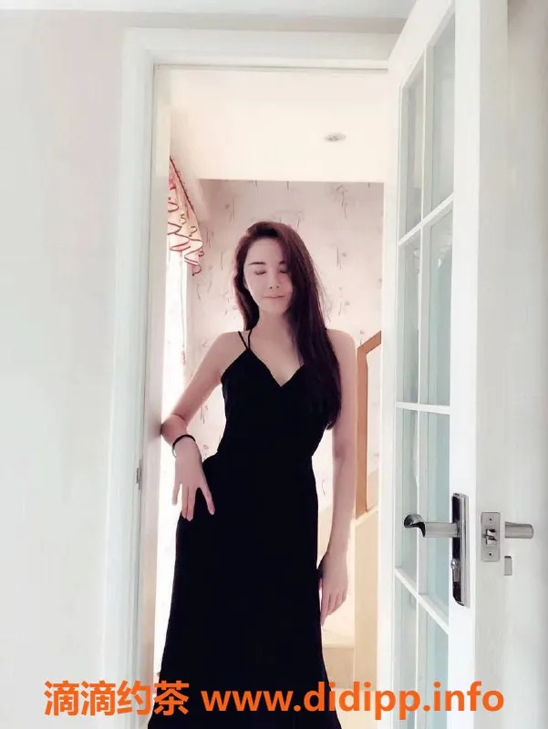 东莞楼凤-南城古月儿，600元上课，双向机器人预约好方便！