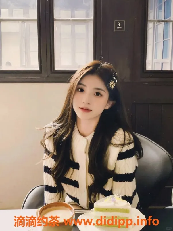 成都楼凤-小野 20岁嫩妹，160高95斤，火车南站600p服务