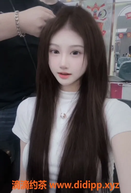 深圳楼凤-南山媛媛，900元超值体验，尽在眼前！