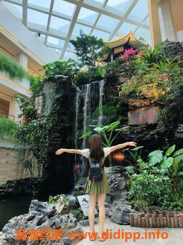 广州楼凤-白云地区笑笑3P服务，专业视频验证