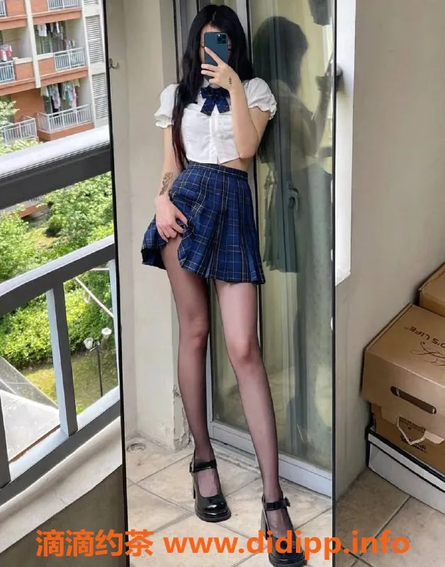 上海楼凤-普陀圆圆，18岁模特，身高170，价格1500起