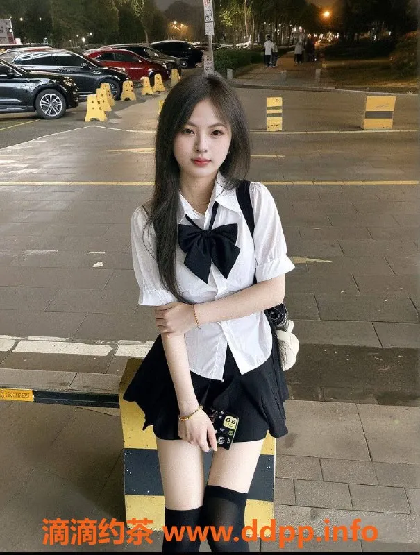 武汉楼凤资源信息,湖北小新，18岁，身高1.63，88斤，胸C，汉阳区