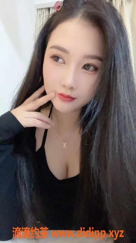 深圳楼凤-龙岗笑笑，165cm C杯，700元/次，1998年小妹妹