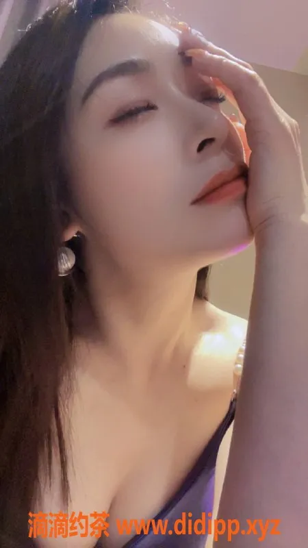 杭州楼凤-拱墅区小七，165高50重D罩杯，超值服务体验