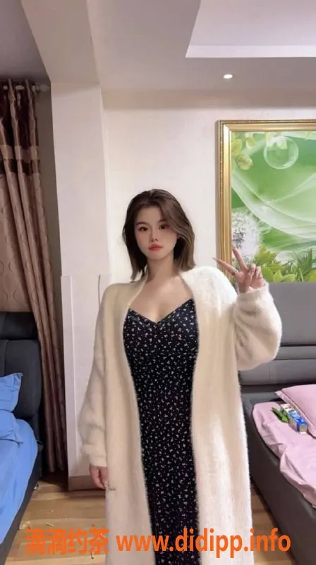 成都楼凤资源信息,成华区嫩妹 18岁 165cm 55kg 超值服务