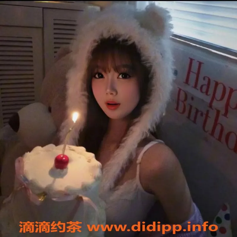 深圳楼凤-南山允儿，900元口爆服务，热辣体验