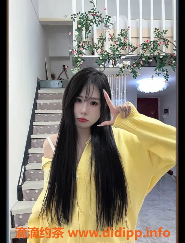 广州楼凤-白云安小狸，嫩妹长腿，水费600起