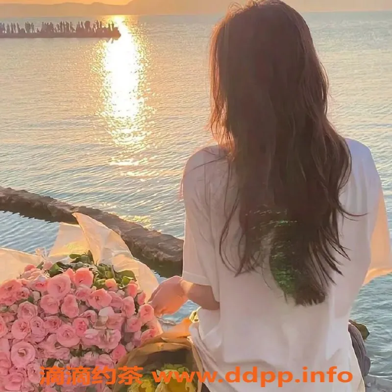 武汉楼凤-小艺♛ 3012374629 诱惑服务，绝对超值！