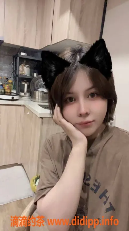 南京楼凤-27岁韩雪，身高167，御姐类型，课费7