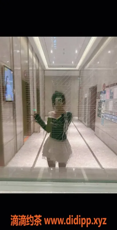 深圳楼凤资源信息,宝安小嘉，身高158cm，B罩杯，800元起