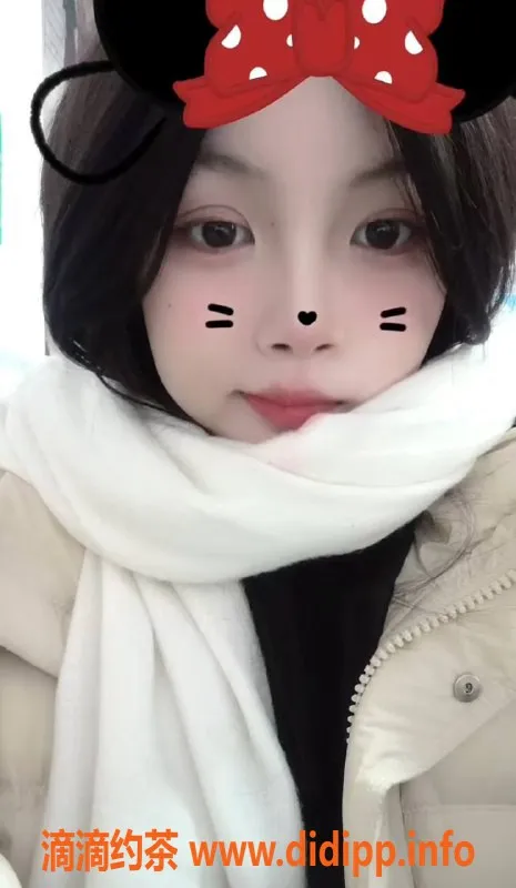 成都楼凤-16岁烟烟，163cm排骨精，600元全套服务