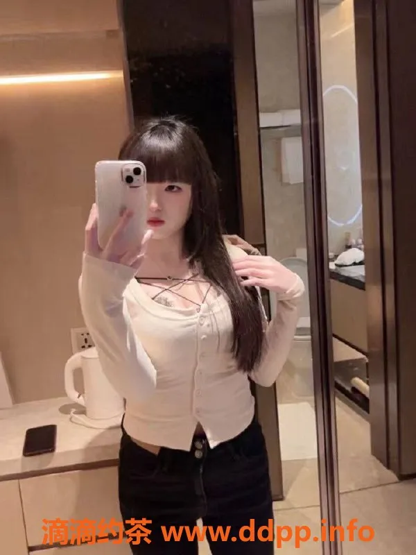 广州楼凤资源信息,海珠嫩妹初见，水费600p，舌吻服务等你体验