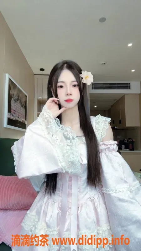 深圳楼凤-宝安嫩妹欢欢，私人定制服务等你体验