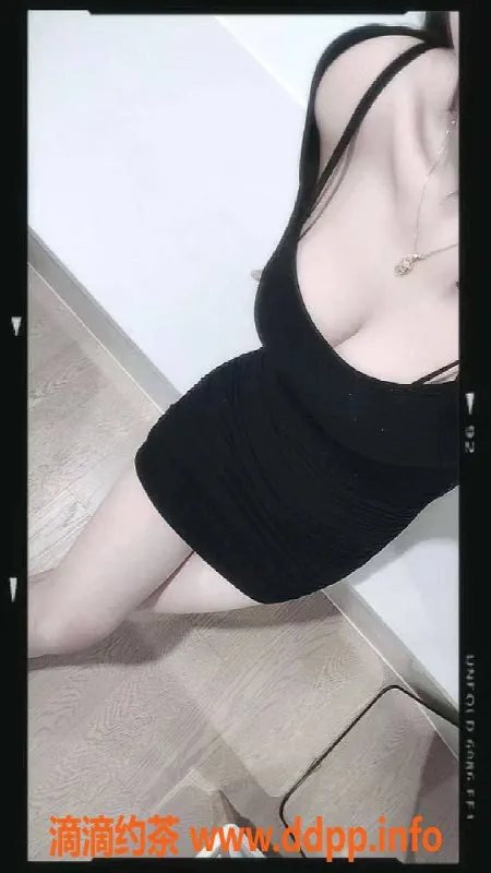 宁波楼凤资源信息,温柔小馨21岁，身高1米64，55kg，800元40分钟