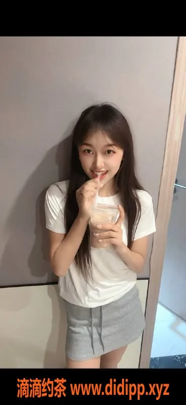 杭州楼凤-拱墅嫩妹笑笑，69互舔服务超棒