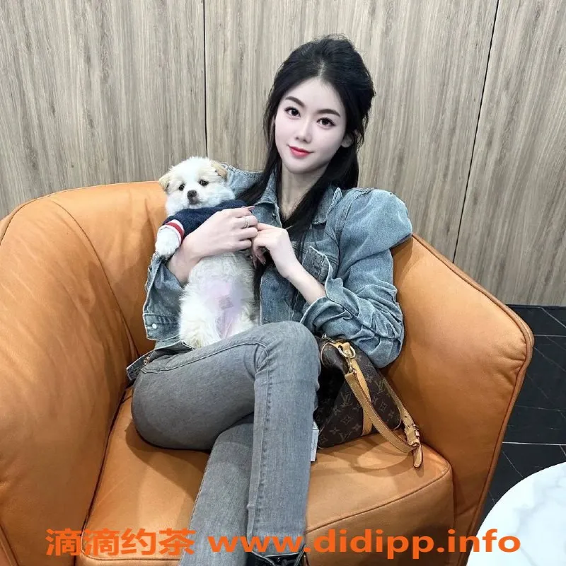 杭州楼凤-拱墅大悦城御姐洛洛，巨乳大长腿撩人心