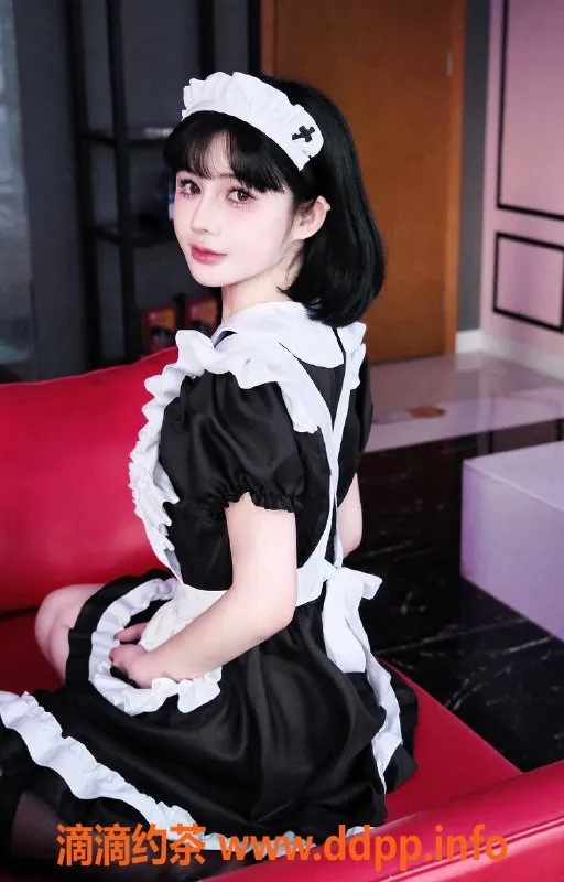 深圳楼凤-罗湖小奶包，900元享鸳鸯浴与丝袜服务