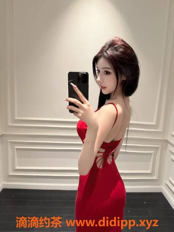 深圳楼凤-南山晚晚，1288元享口爆车震等多重服务