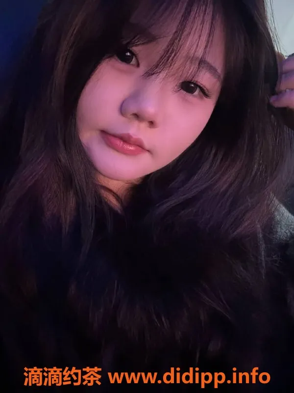 广州楼凤-白云奶盖，嫩妹大胸夜课6P服务