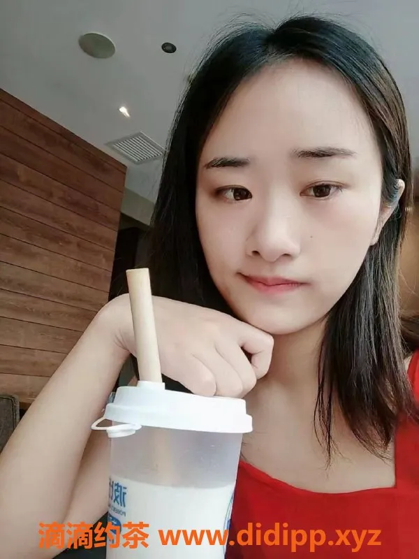 郑州楼凤资源信息,金水丽丽23岁，身高163，诱人调情服务仅需600P