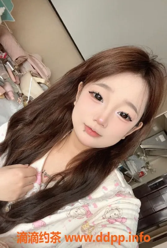 南京楼凤资源信息,18岁嫩妹珍珠，160身高43kg，雨花区提供7p服务