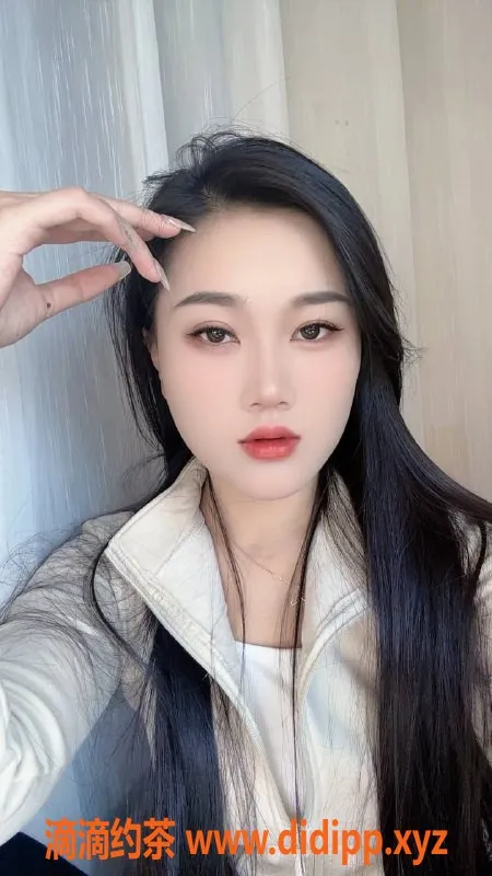 长沙楼凤资源信息,雨花区梦梦，500p享大长腿服务