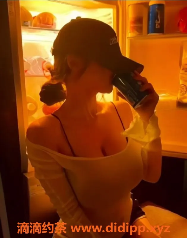 北京spa会所-朝阳高挑美御姐玖儿归来，技术全面，8️⃣张次全套