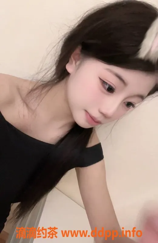 成都楼凤-成华区17岁甜妹小月芽，170cm/90斤，女友感强