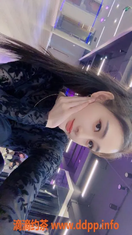 杭州楼凤-拱墅雅雯，24岁性感漂亮妹子，身材火辣