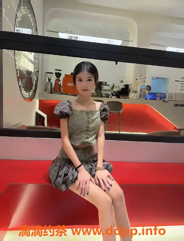 上海楼凤资源信息,嘉定小苹同学，36C嫩妹，800元超值体验