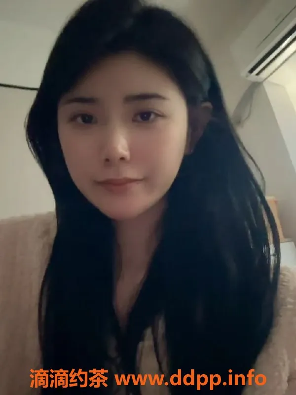 成都楼凤-成都娜美，165cm/49kg，深喉陪浴，700元