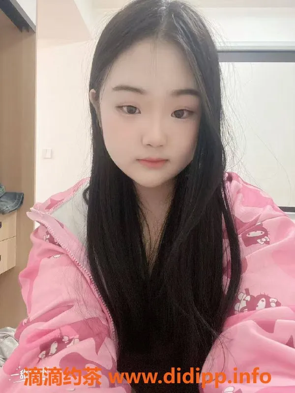 成都楼凤-成都和美，19岁御姐，163高自聊服务