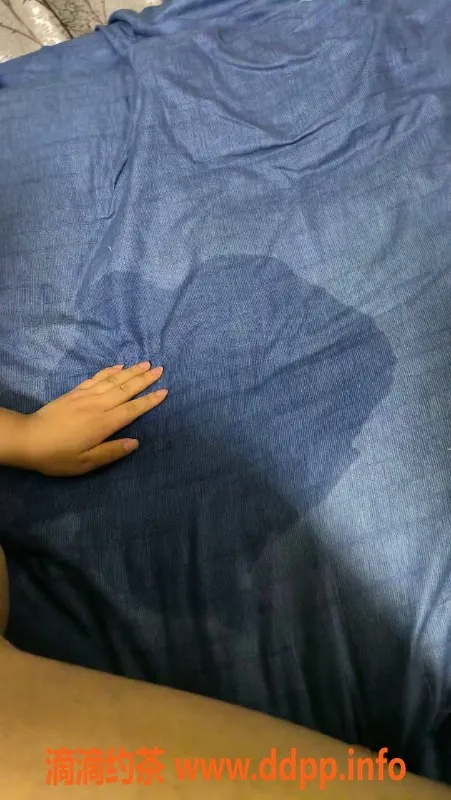 西安上门服务-欢欢——西安3p陪玩，性感小姑娘可上门