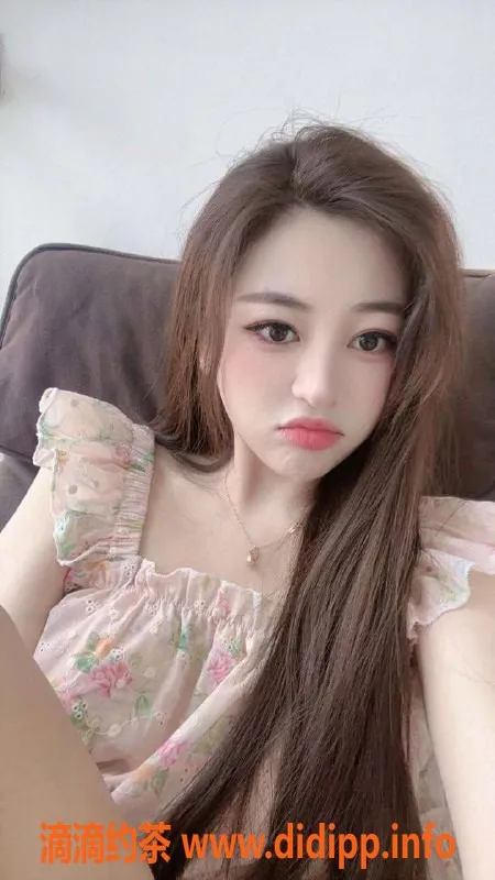 北京楼凤资源信息,三里屯呆呆，24岁身高164，茶费1K