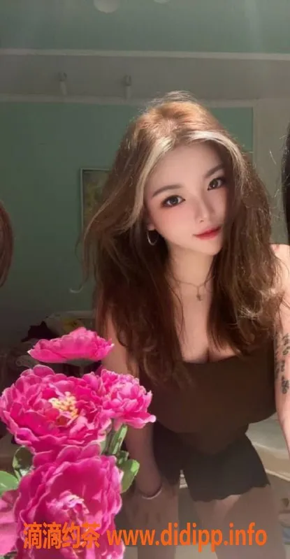 东莞楼凤资源信息,南城奶姐，500元一次，超值服务等你体验