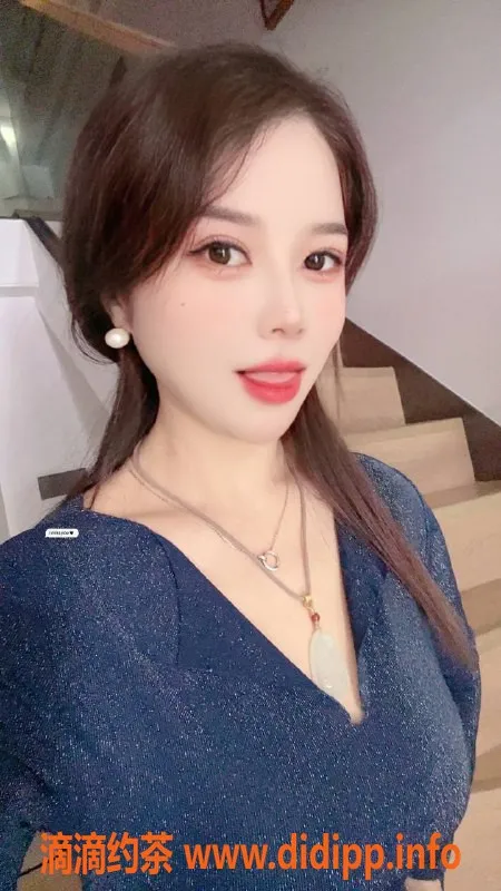 深圳楼凤-深圳龙华雯雯，165D大胸，700元起