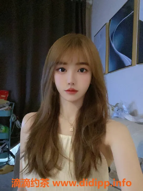 深圳楼凤资源信息,广州天河洛洛，课费3000，服务超赞！