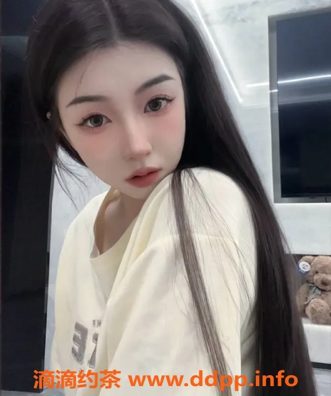 杭州楼凤-拱墅嫩妹季季，颜值爆表，巨乳服务！