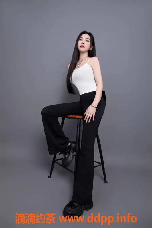 长沙楼凤-雨花区舒怡，400p提供舌吻与69服务