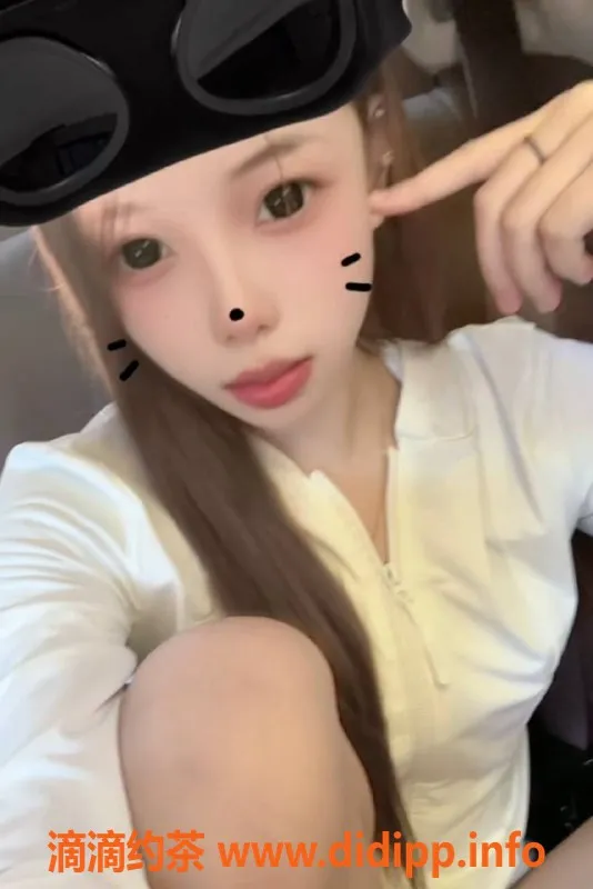 南京楼凤-雨花台区小兰，18岁165cm，激情服务11PP