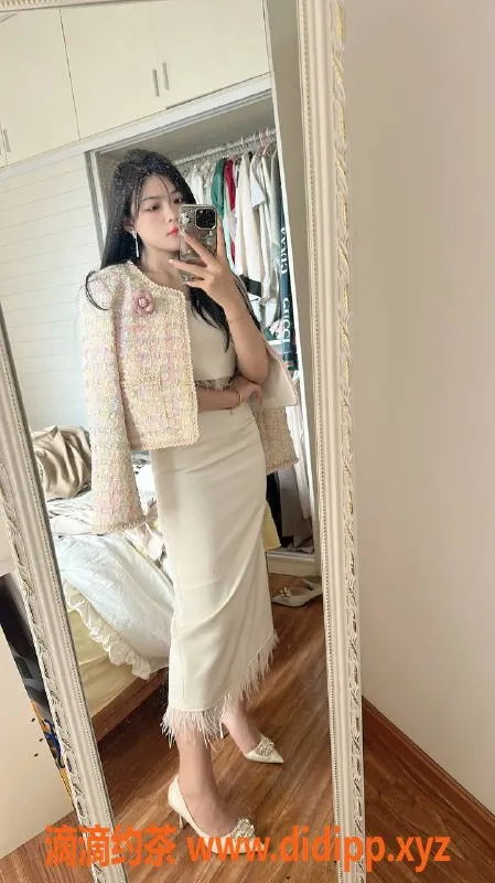 深圳楼凤-福田蓝依，800元情趣服务，超值体验