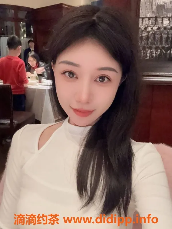 成都楼凤-天府三街嘉月，颜值高、服务暖心的御姐