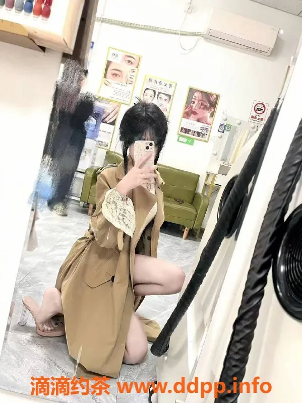 深圳楼凤-龙华区嫩妹小桃子，1200元蛇吻服务