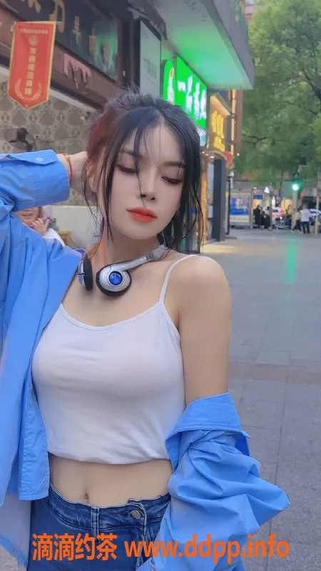 上海楼凤-浦东晓兰，165CM高颜值大学生，1200P起