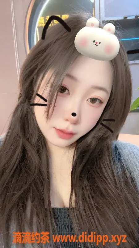 深圳楼凤-宝安区嫩妹甜甜，制服按摩只需700元