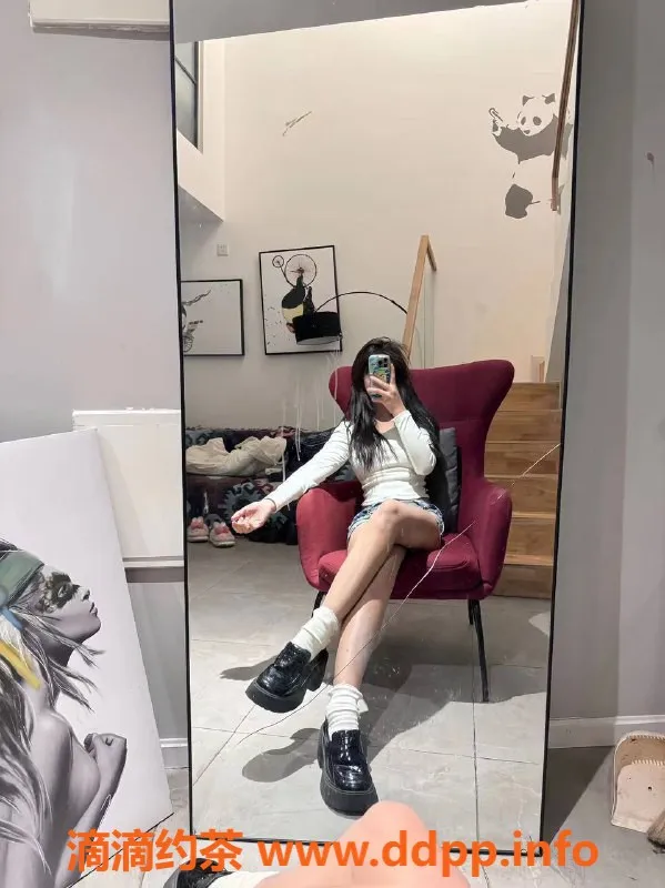 成都楼凤-成华区小西西，身材超赞的嫩妹，课时费7p