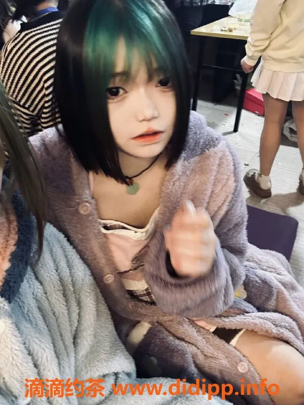 成都楼凤-成都圆圆，158cm身材匀称，服务超全面！