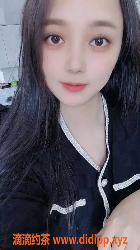 杭州楼凤-西湖熟女姐妹花，161cm，50kg，独享500p，双飞1000pp