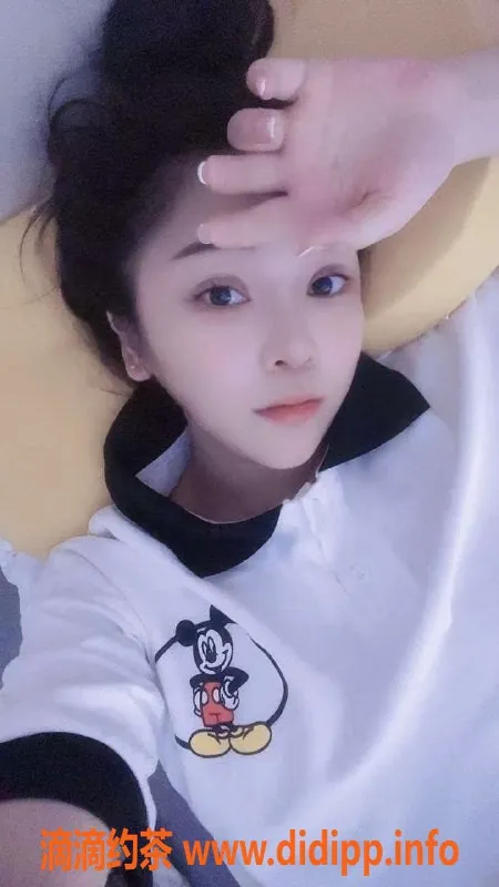 深圳楼凤-深圳福田糖宝，服务型大胸御姐，P700起